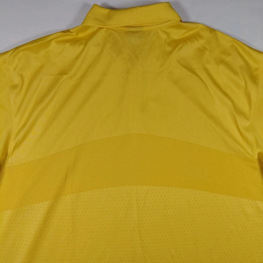 Nike Golf‎ Mens XL Yellow Dri-Fit Short Sleeve Perforated Polo Shirt RN56323